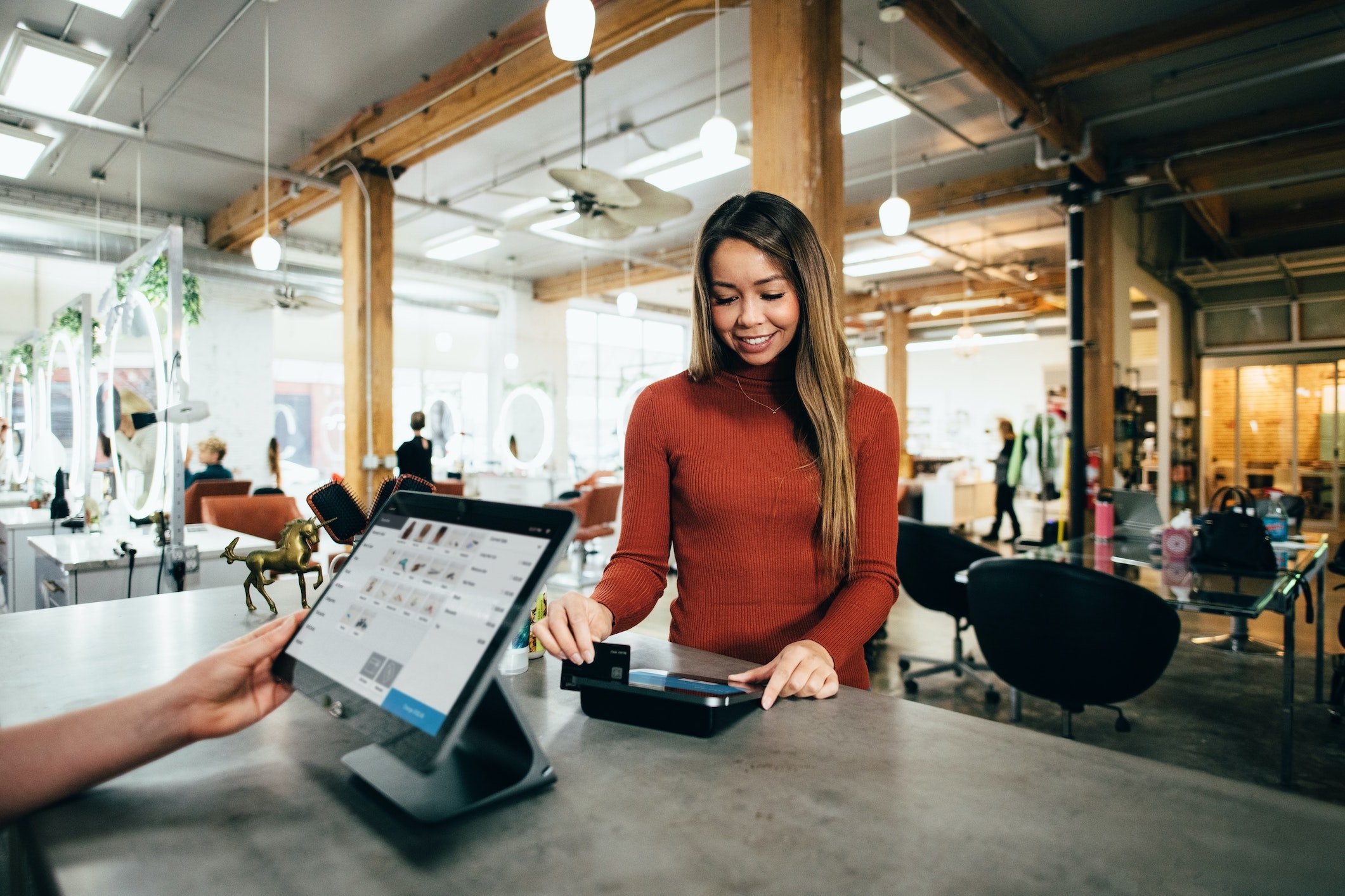 How to turn contactless payment to your advantage